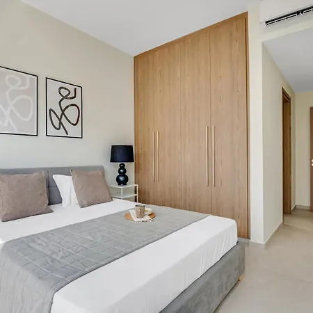 Villa Sanders Mythical Blue Paralimni