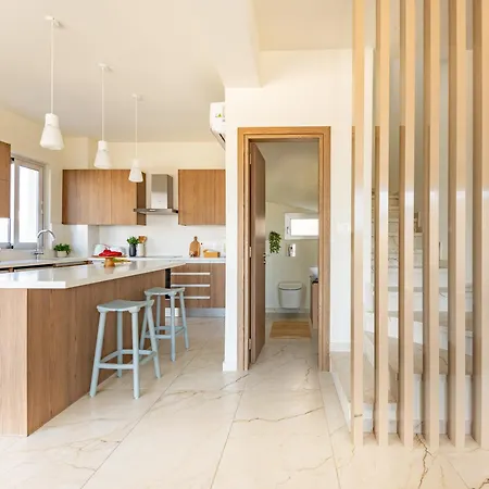 Villa Sanders Mythical Blue Paralimni