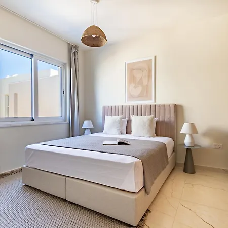 Sanders Mythical Blue Villa Paralimni