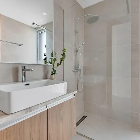 Villa Sanders Mythical Blue Paralimni